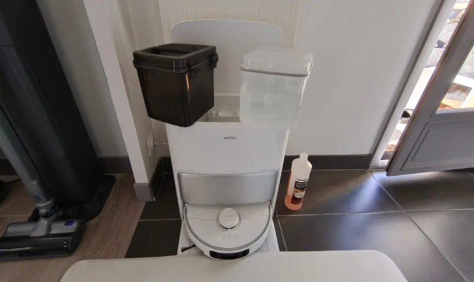 capacite-bac-eau-robot-aspirateur-p70