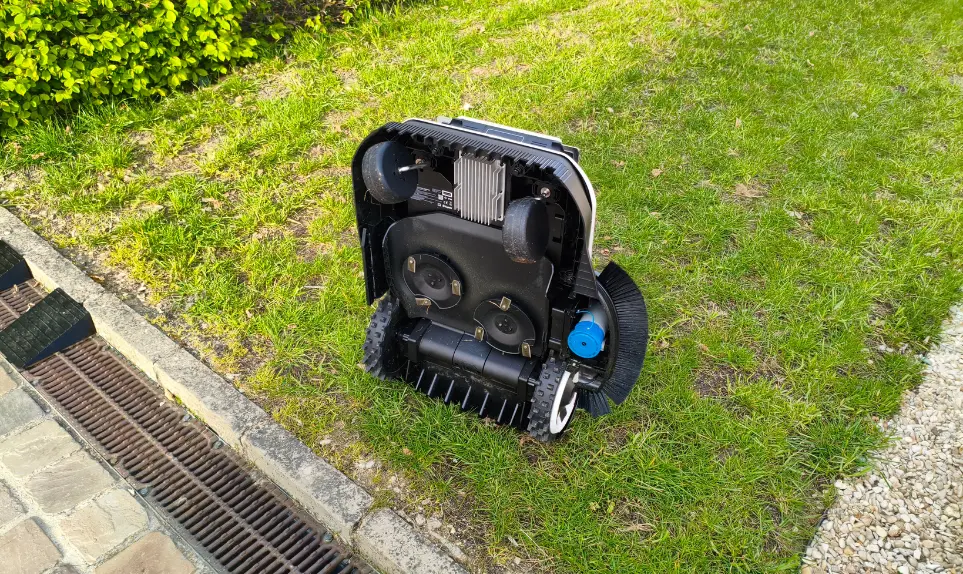 plateau-double-disque-robot-tondeuse-ecovacs