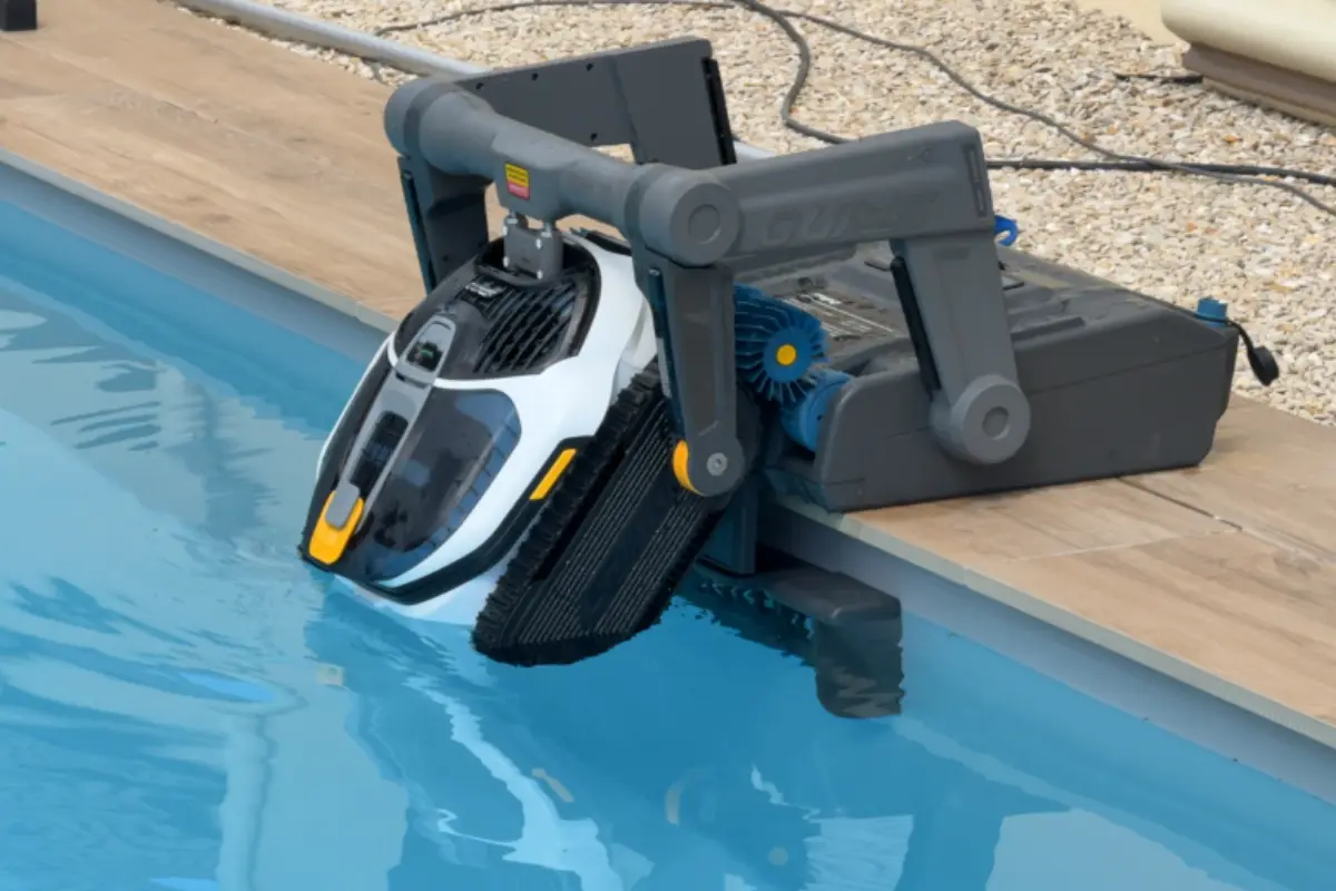 presentation-mammotion-spino-s1-pro