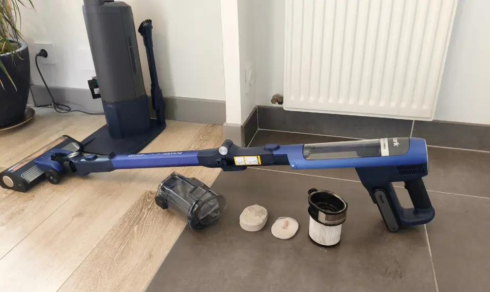 detail-filtration-aspirateur-balai-shark