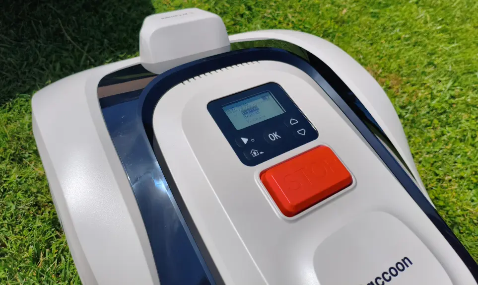 ecran-controle-robot-tondeuse-roboup