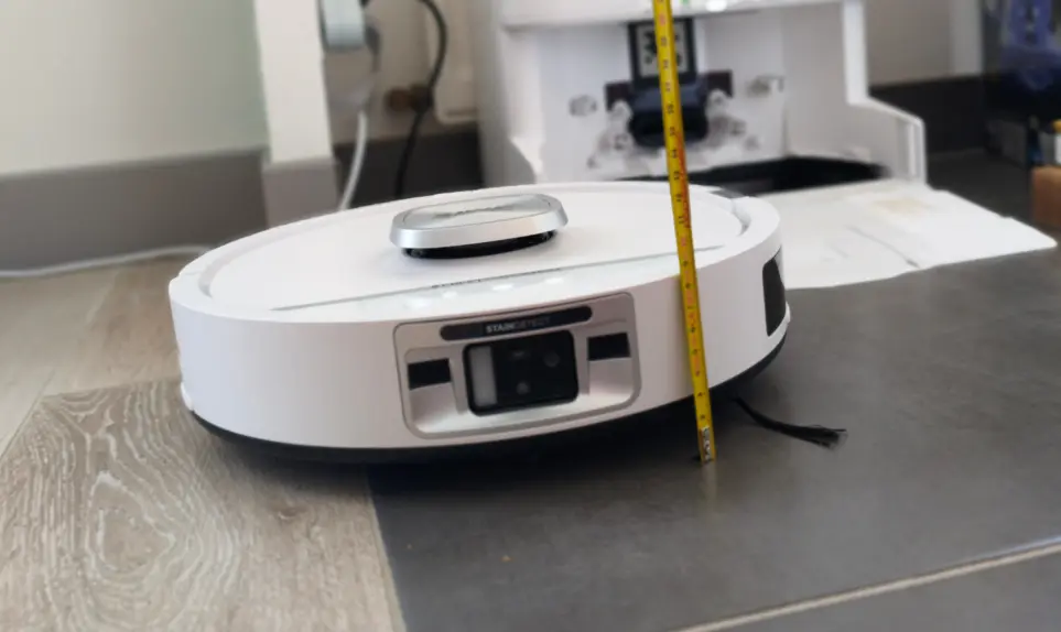 hauteur-aspirateur-robot-uv-reveal-shark