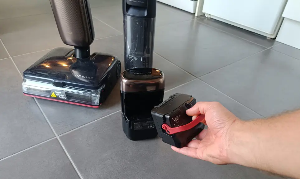 aspirateur-laveur-batterie-demontable-dreame-steam