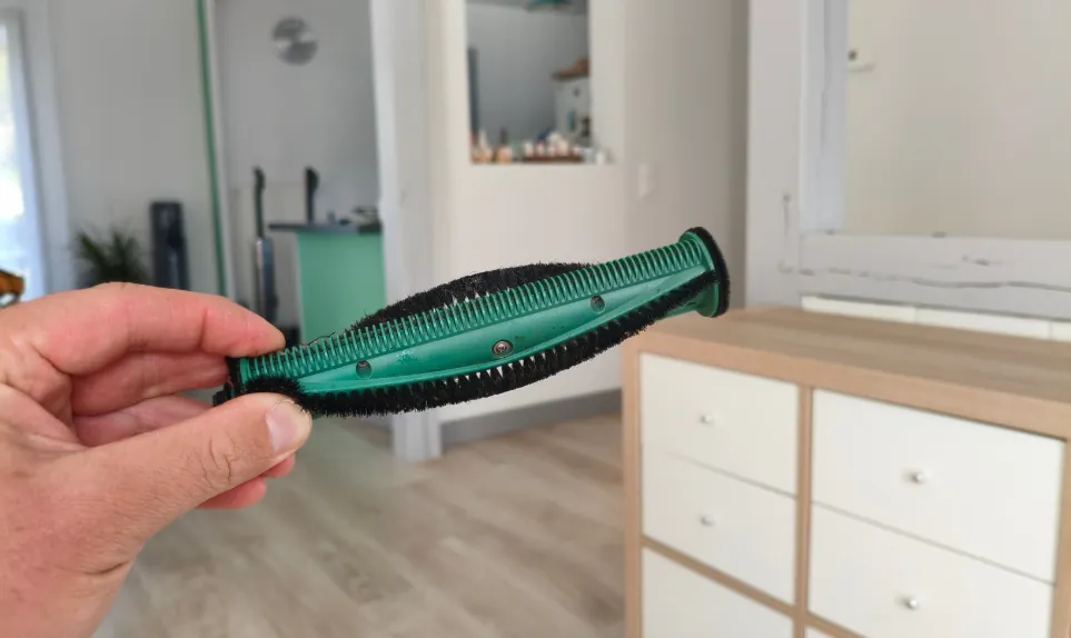 irobot-roomba-675-brosse-principale